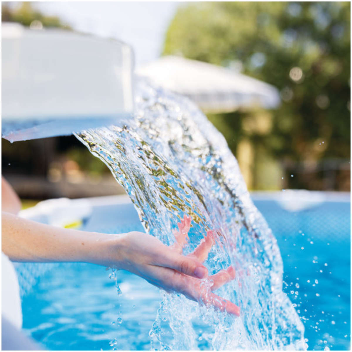 Cascada Led Multi-color para Piscina Estructural INTEX