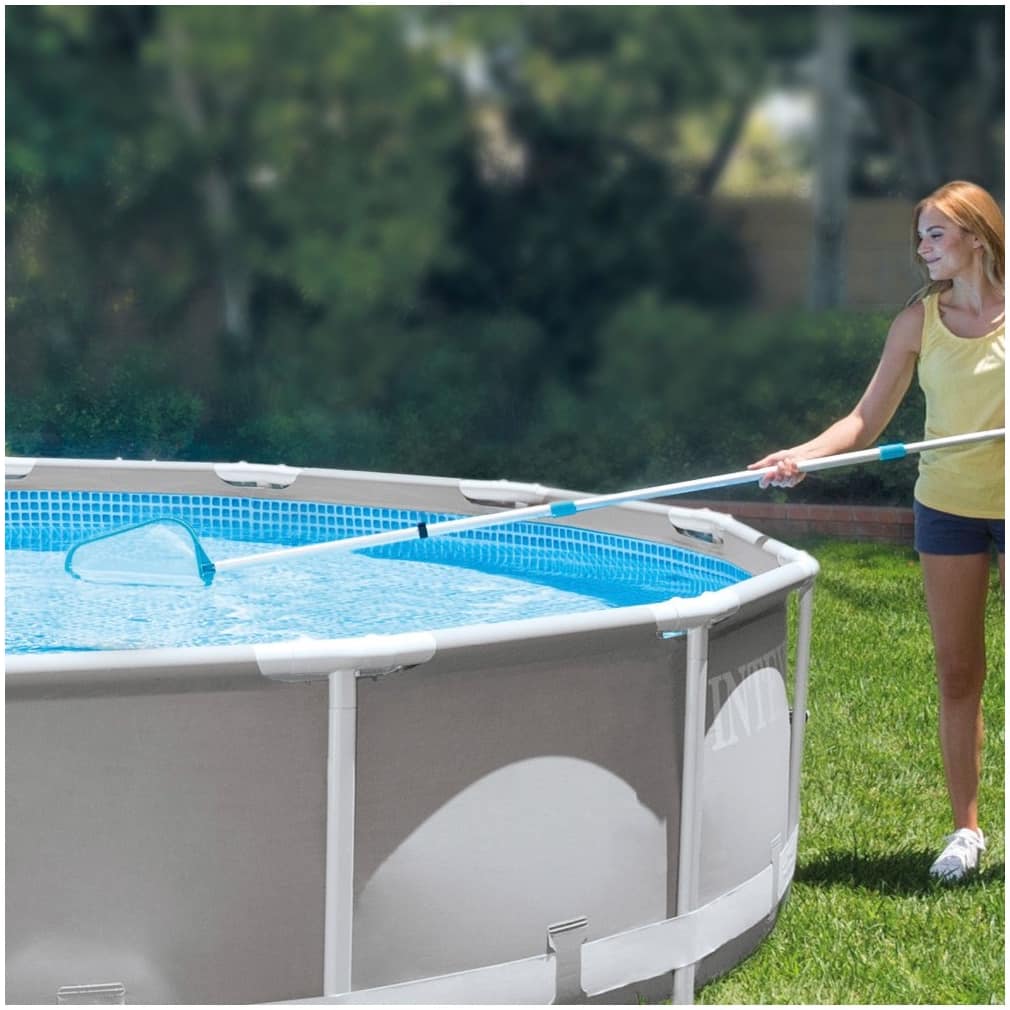 Kit de Limpieza de Piscinas Básico INTEX con Recoge Hojas, Cepillo y Cabezal