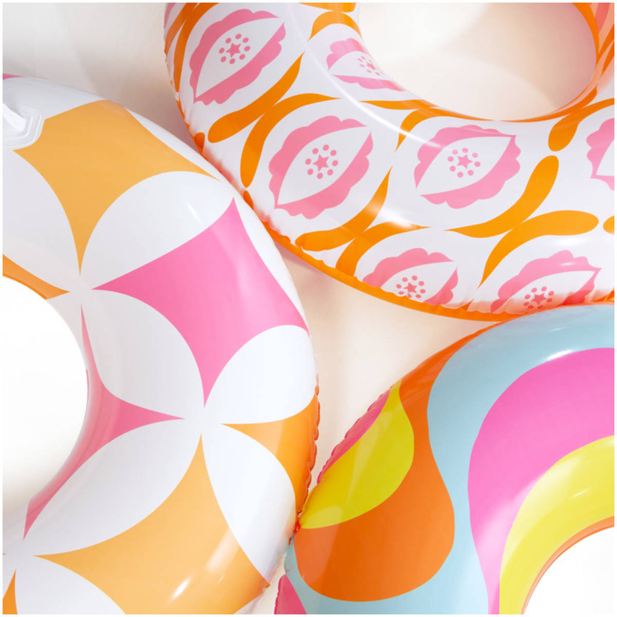 Flotador Inflable Vintage INTEX con Asas de Sujeción 114 cm