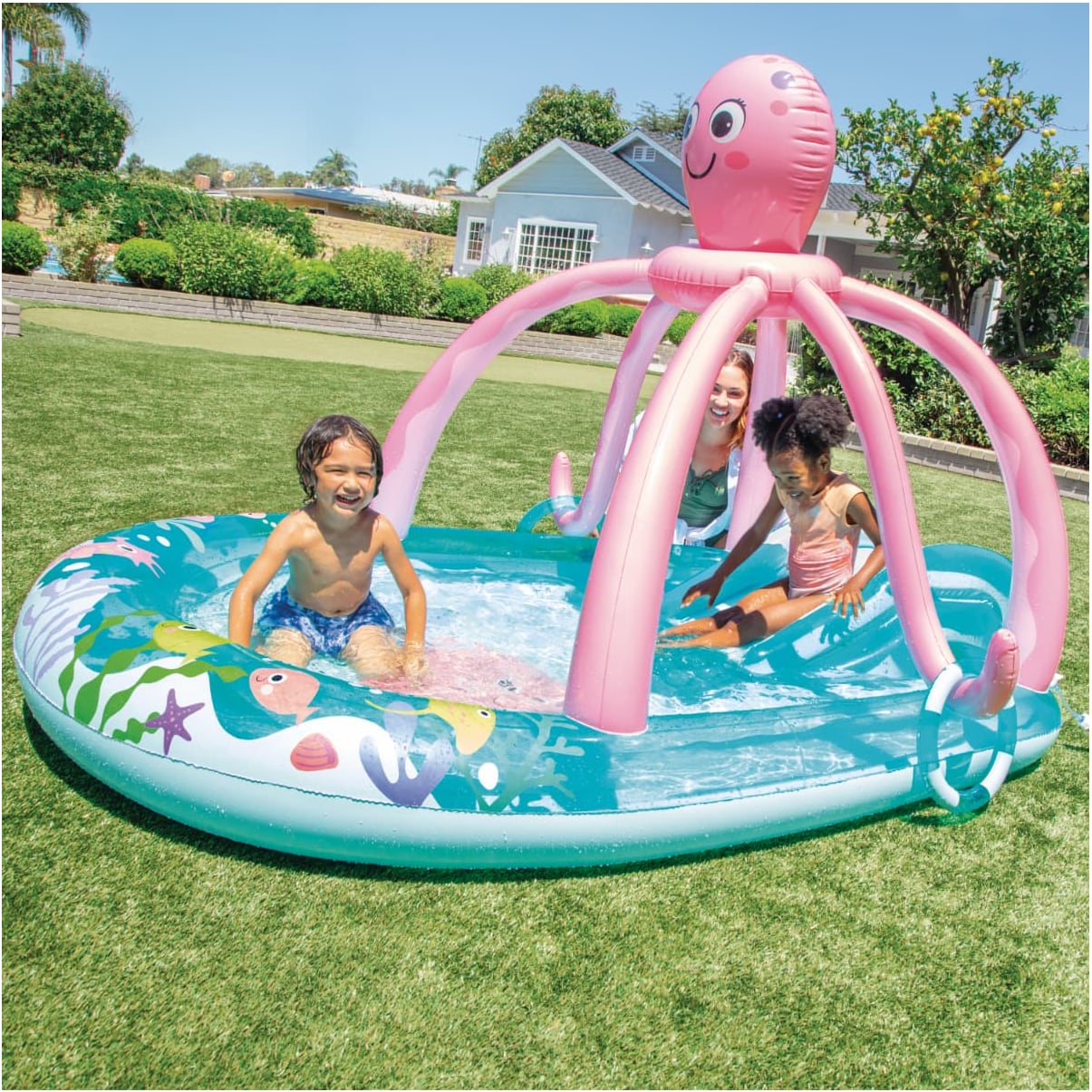 Piscina Centro de Juegos con Aspersor INTEX Friendly Octopus