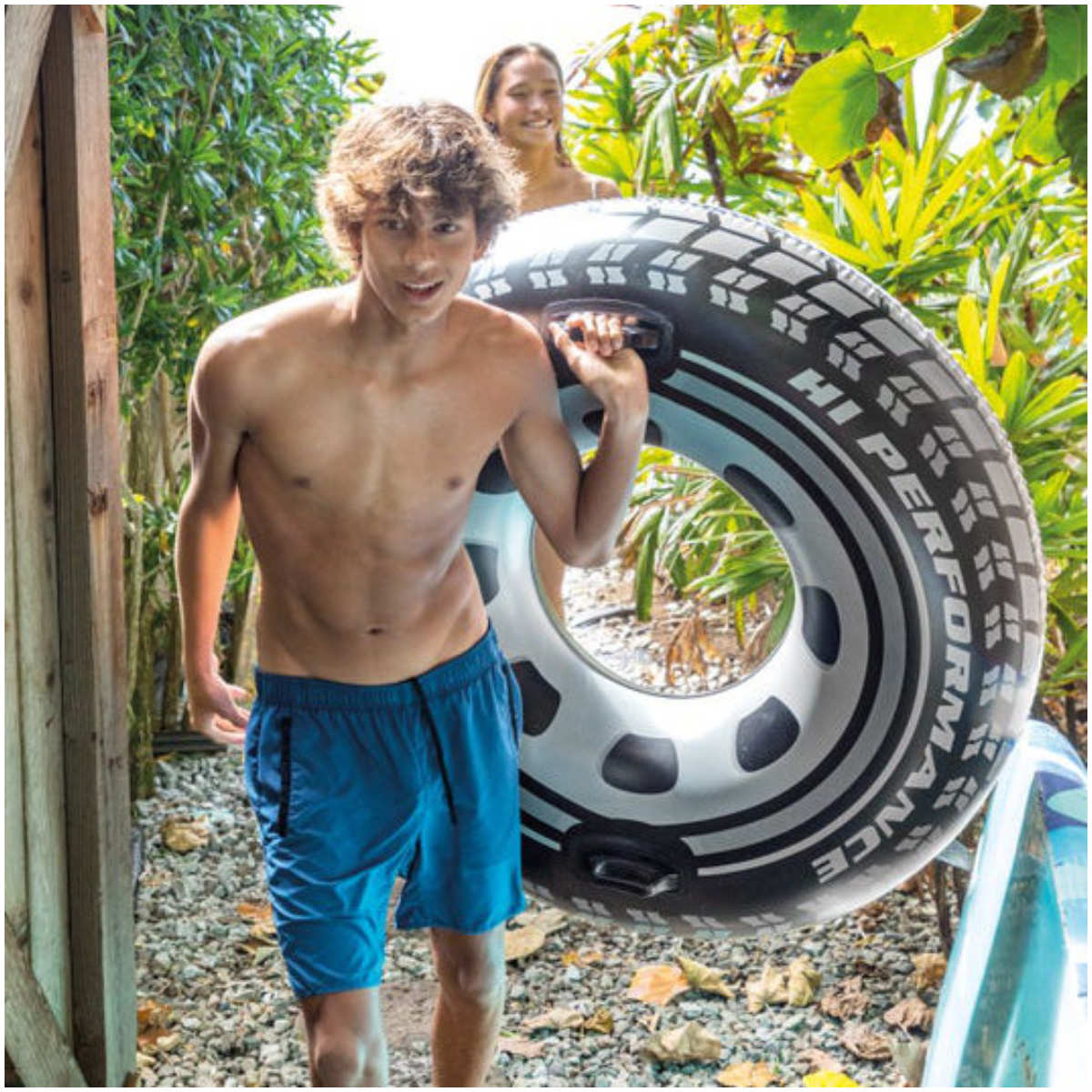 Flotador Inflable Anillo con Asas INTEX Giant Tire Tube 114 cm