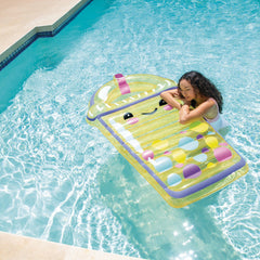 Colchoneta Inflable INTEX Boba Buddy 173 x 99 cm - en uso 4