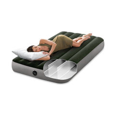 Colchón Inflable con Inflador de Pie INTEX 1,5 Plazas Downy 99x191x25 cm - en uso