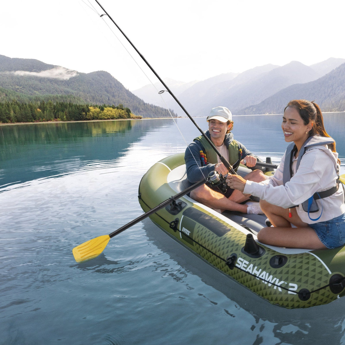 Bote Inflable INTEX Seahawk 2 con Remos y Bomba 236 x 114 x 41 cm - en uso 6
